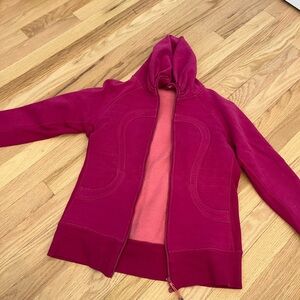 Vintage Lululemon magenta zip up